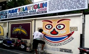 Sejarah Kaos Joger yang Menjadi Pilihan Oleh-Oleh Khas Bali