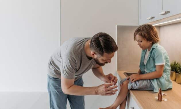 Penyakit Autoimun: Penyebab, Jenis, dan Cara Penanganannya, Perawatan Luka Terbuka Yang Harus Dilakukan dan Dihindari