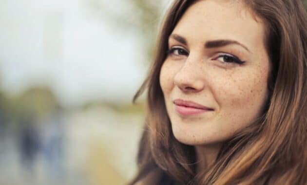 Cara Mengobati Kelopak Mata Bengkak dan Gatal, Tips Mudah Menghilangkan Komedo Hitam di Rumah